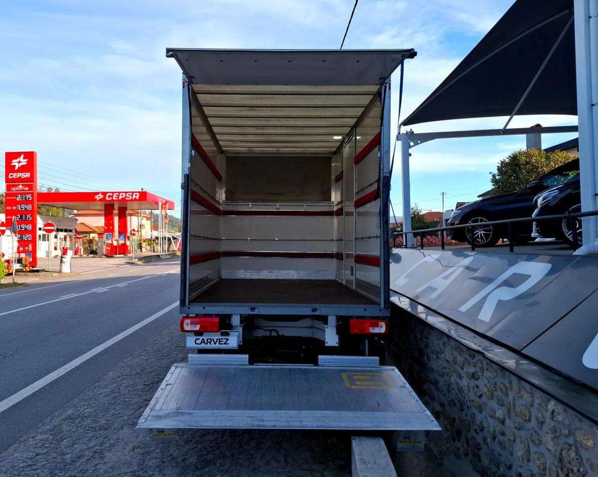 volkswagen-crafter-2021-diesel-1968cc