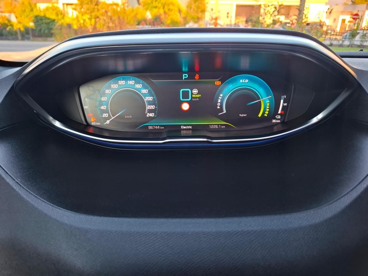 peugeot-3008-2021-hibrido-a-gasolina-1598cc
