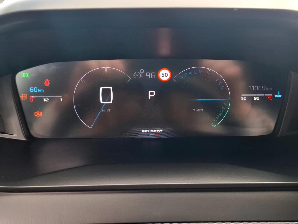 peugeot-2008-2024-gasolina-1199cc