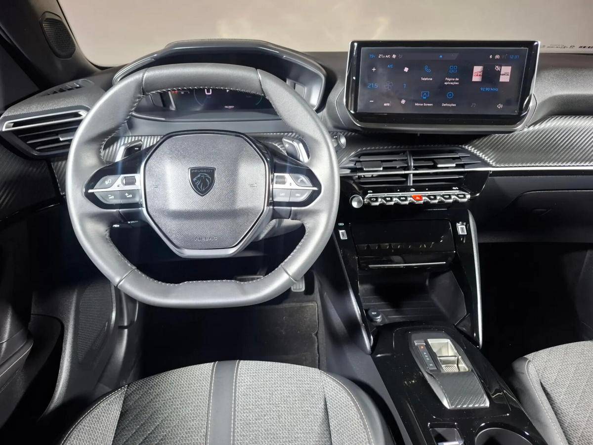 peugeot-2008-2024-gasolina-1199cc