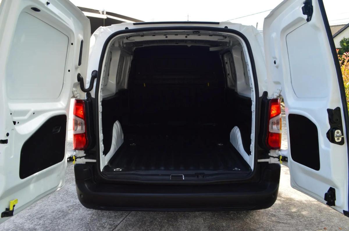 citroen-berlingo-2021-diesel-1499cc
