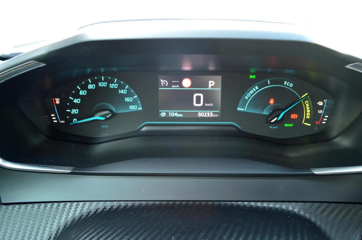 peugeot-e-2008-2022-eletrico-0cc