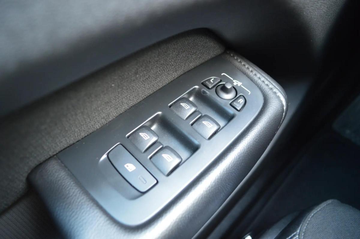 volvo-xc60-2020-hibrido-a-gasolina-1969cc