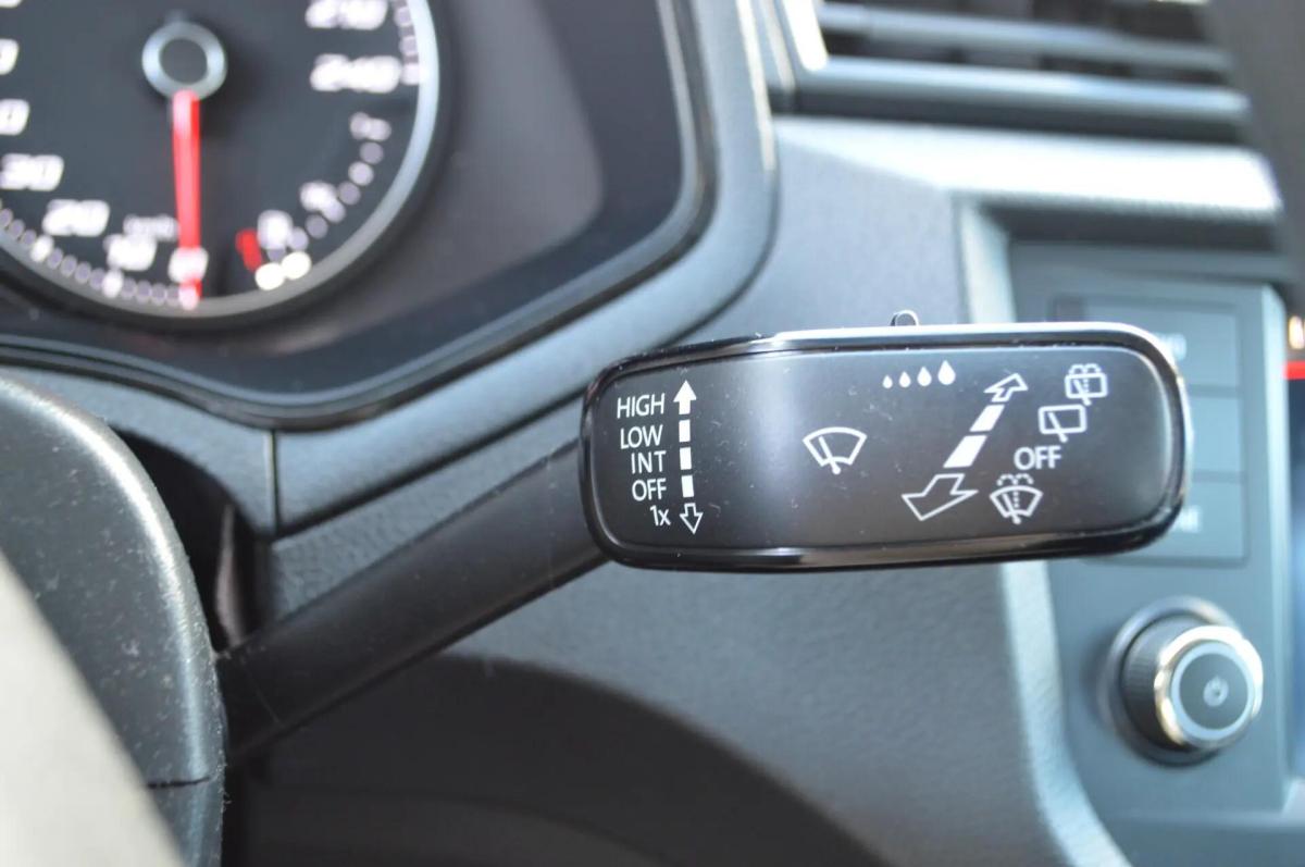 seat-ibiza-2018-gasolina-999cc