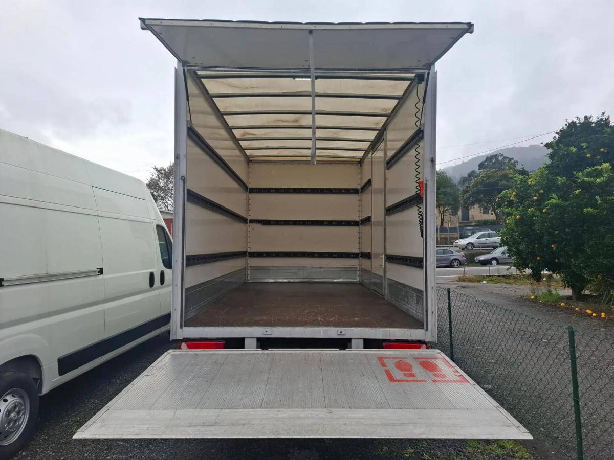 mercedes-benz-sprinter-516-cdi-2022-diesel-2143cc