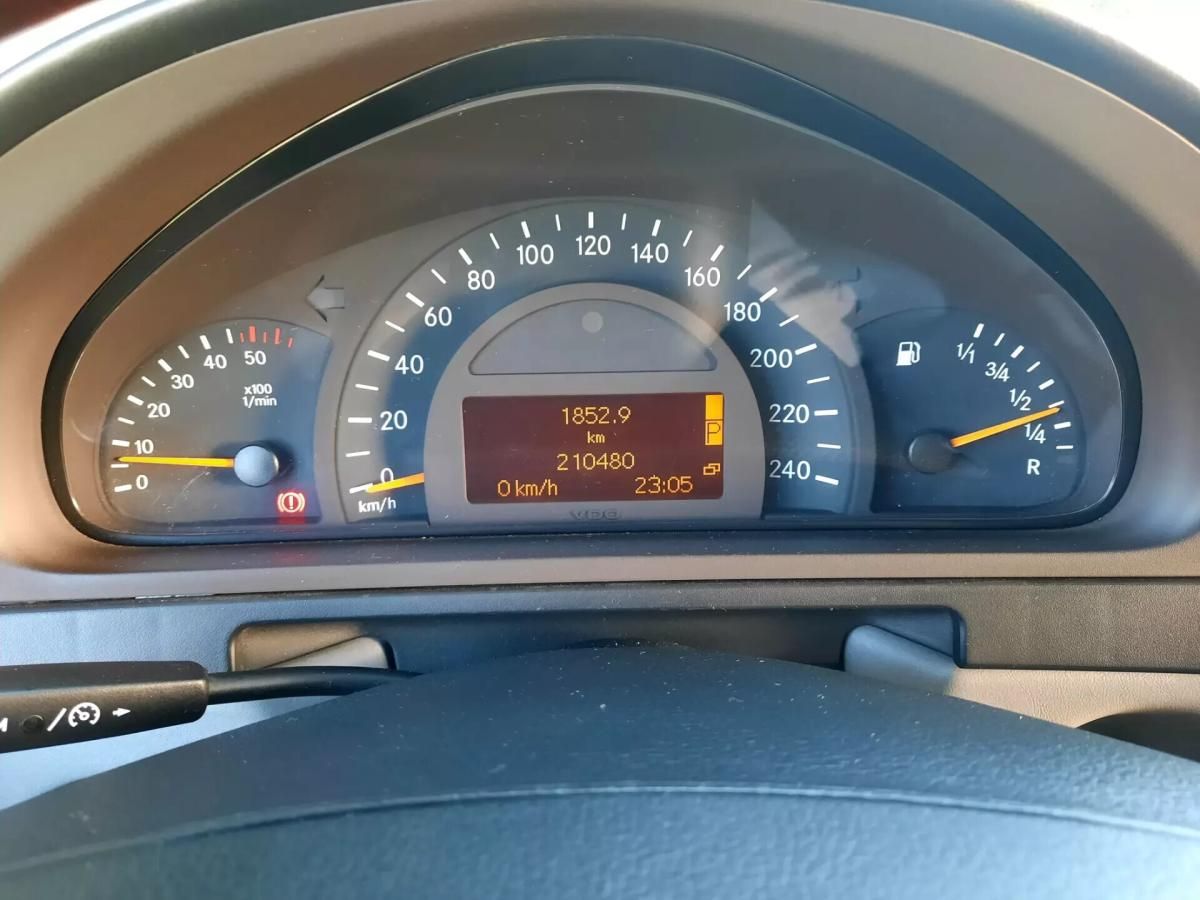 mercedes-benz-classe-g-2001-diesel-3996cc