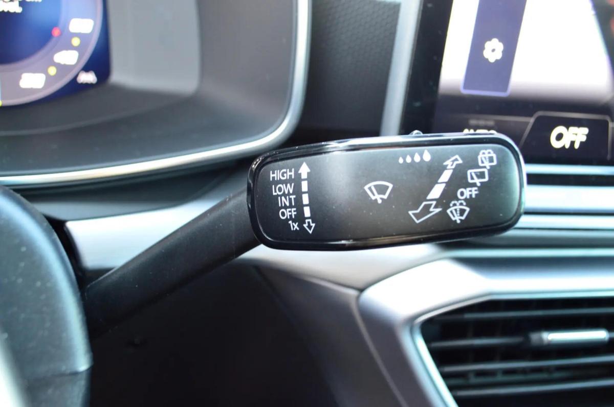 seat-leon-2025-hibrido-a-gasolina-1498cc