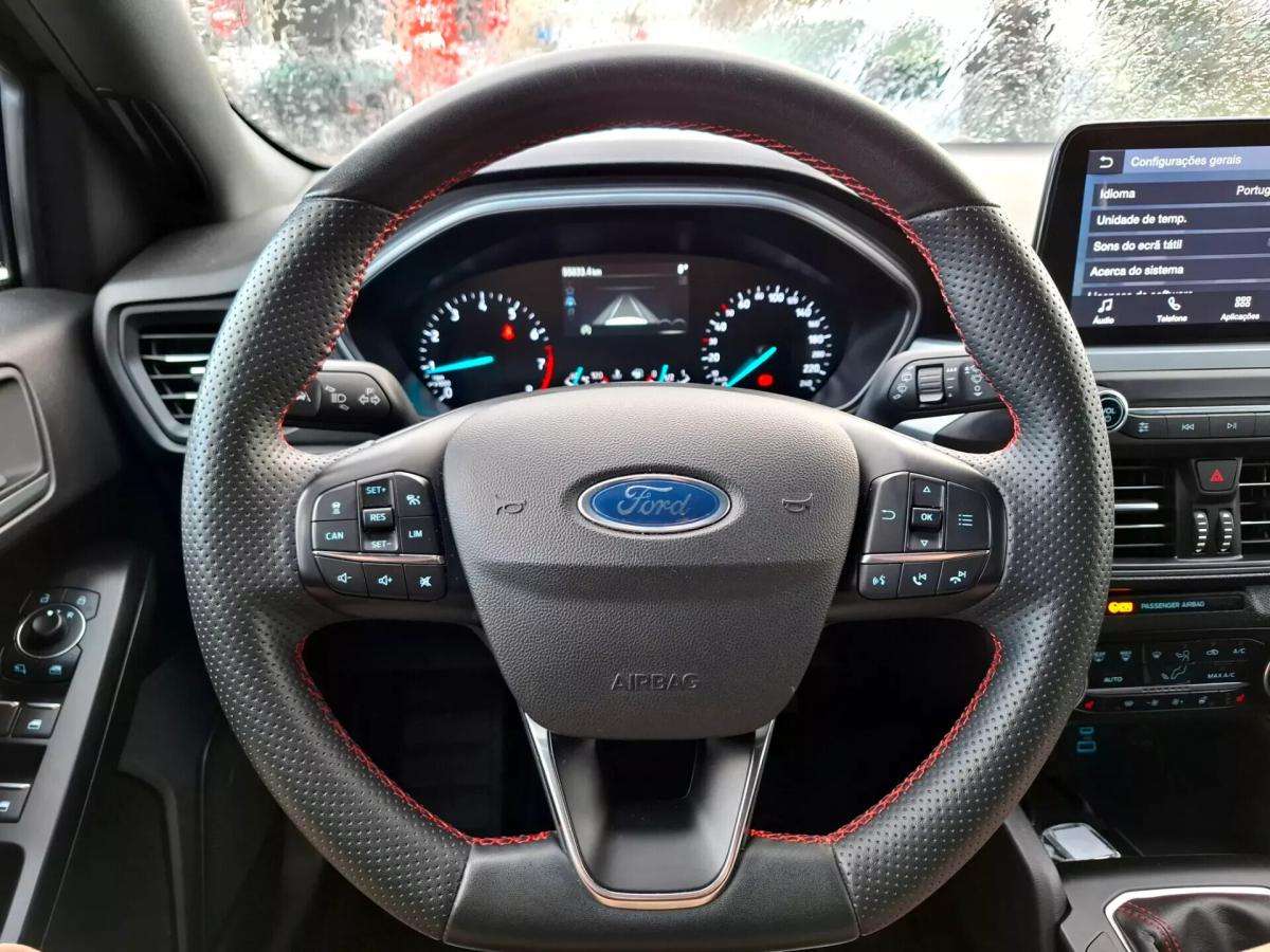 ford-focus-2022-gasolina-998cc