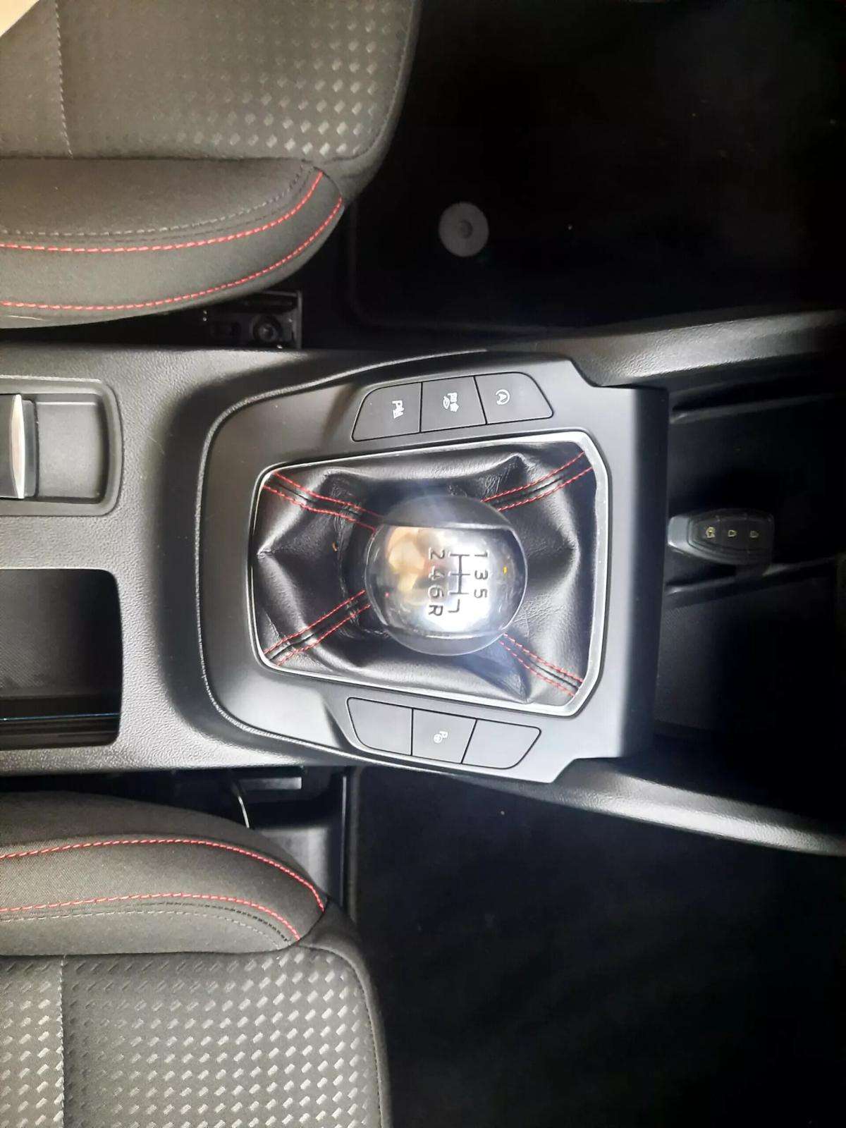 ford-focus-2022-gasolina-998cc