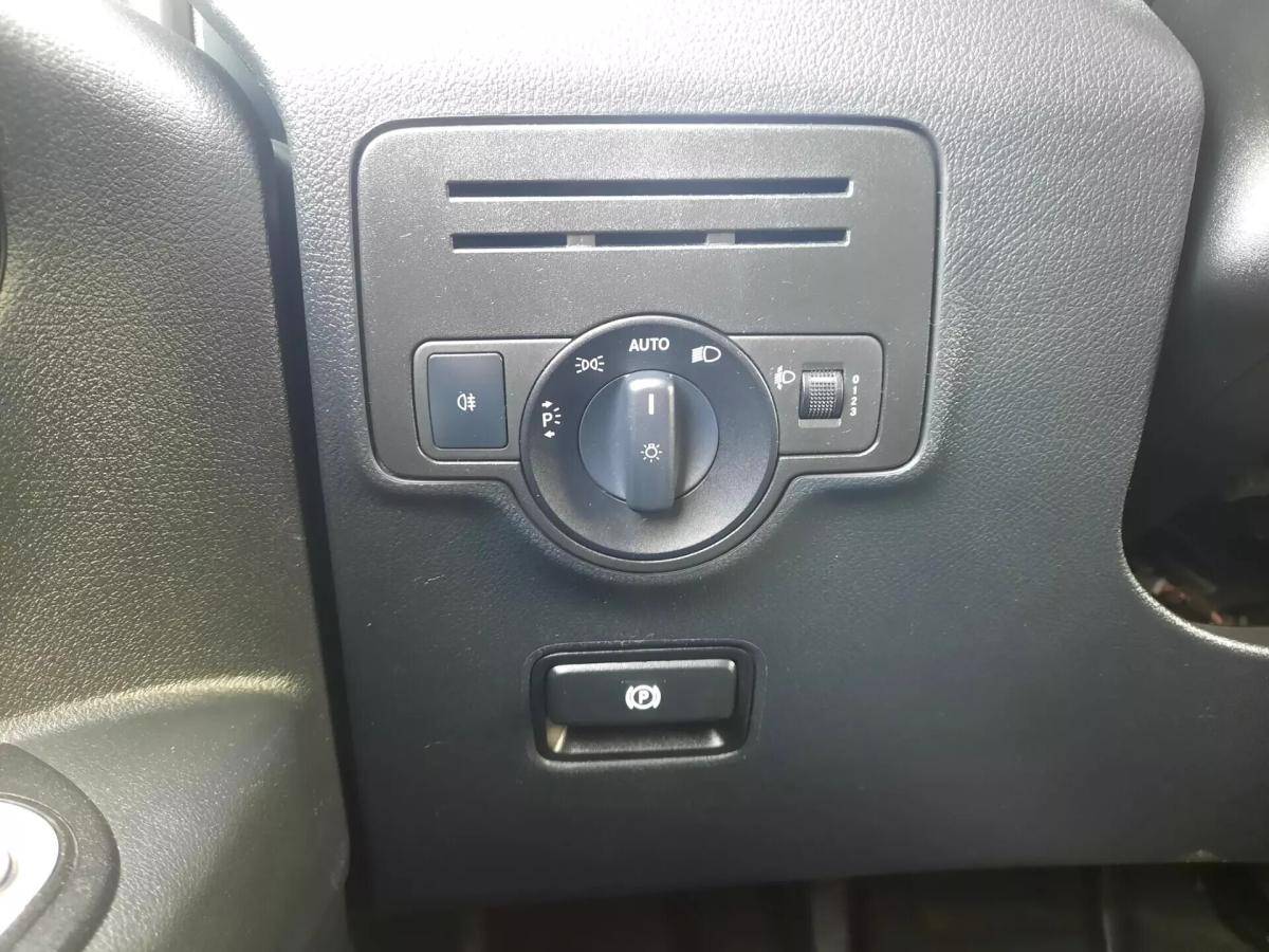 mercedes-benz-vito-2019-diesel-2143cc