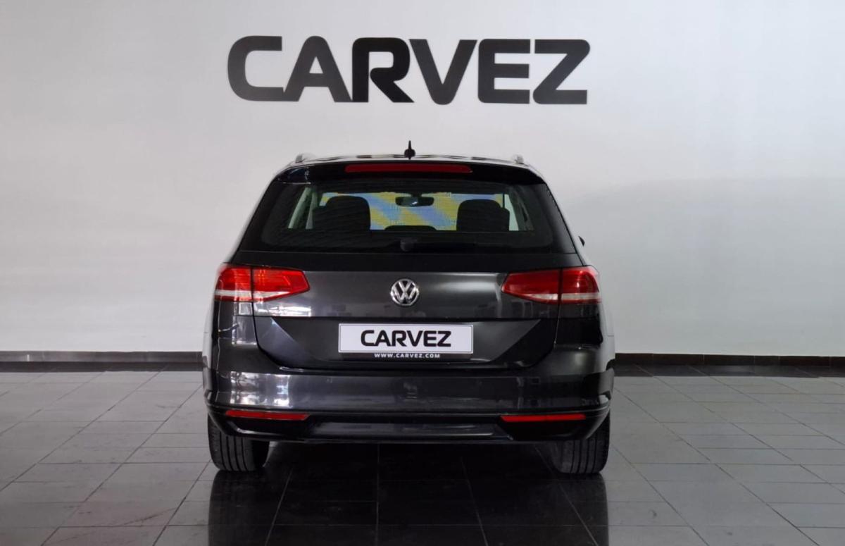 volkswagen-passat-variant-2018-diesel-1598cc