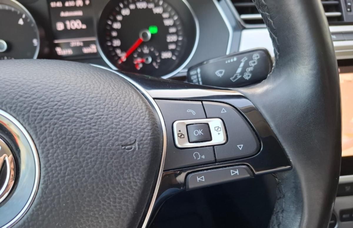 volkswagen-passat-variant-2018-diesel-1598cc