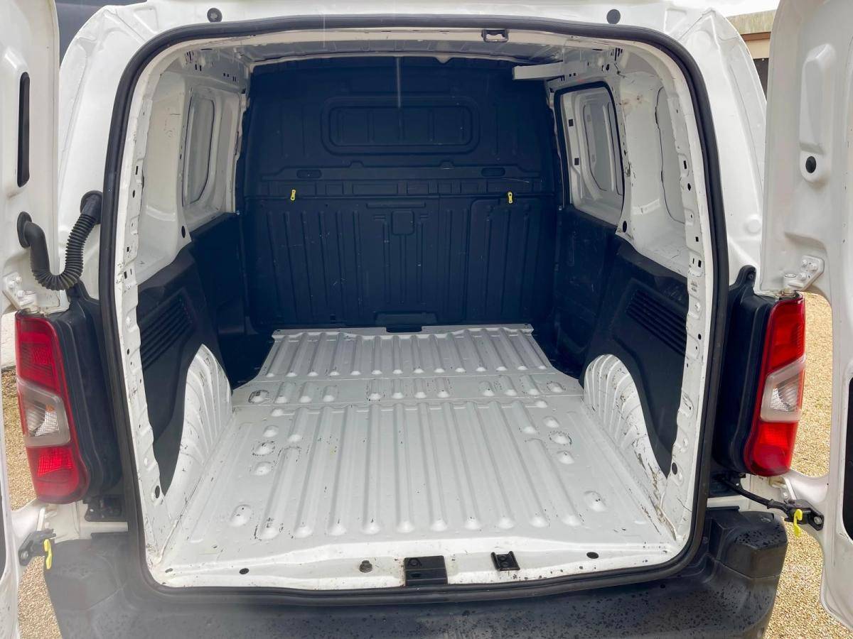peugeot-partner-2019-diesel-1499cc