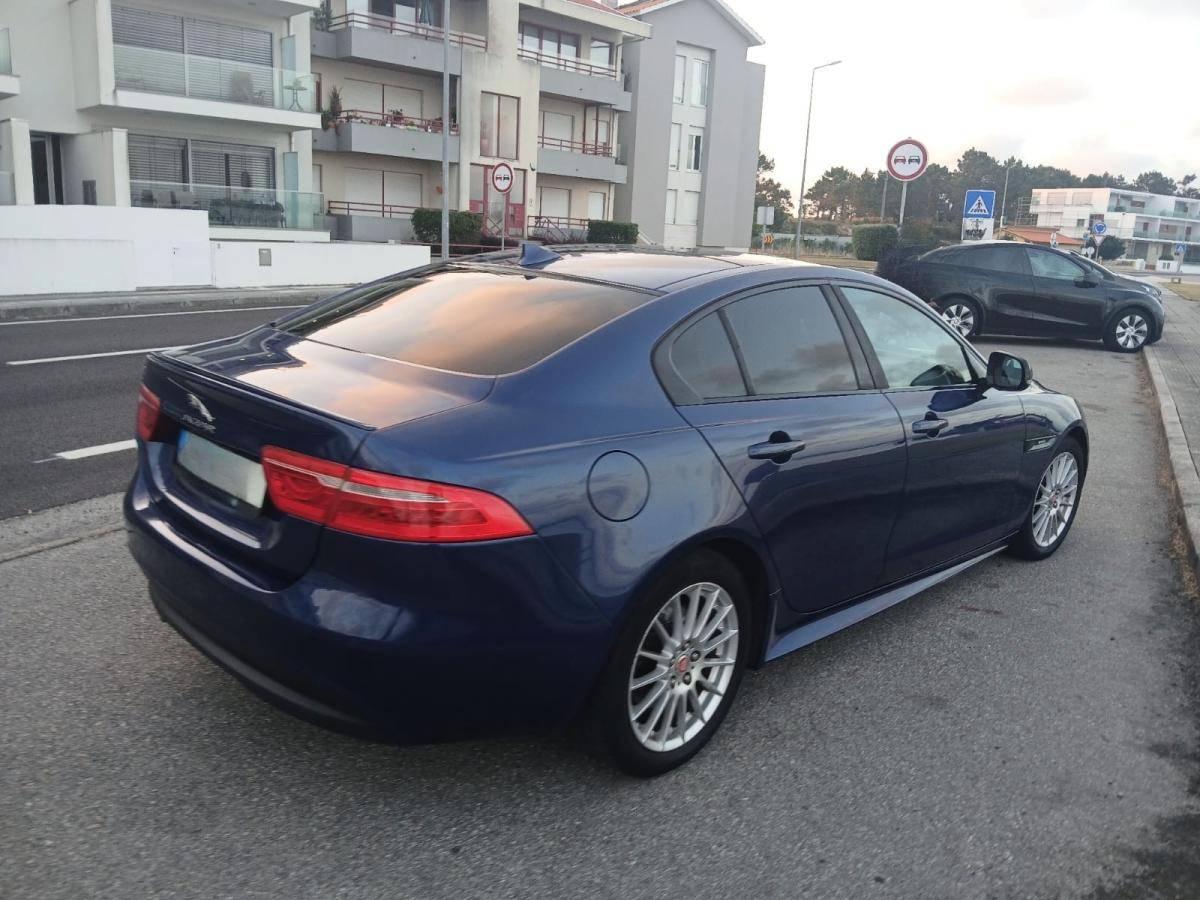 jaguar-xe-2015-diesel-1999cc