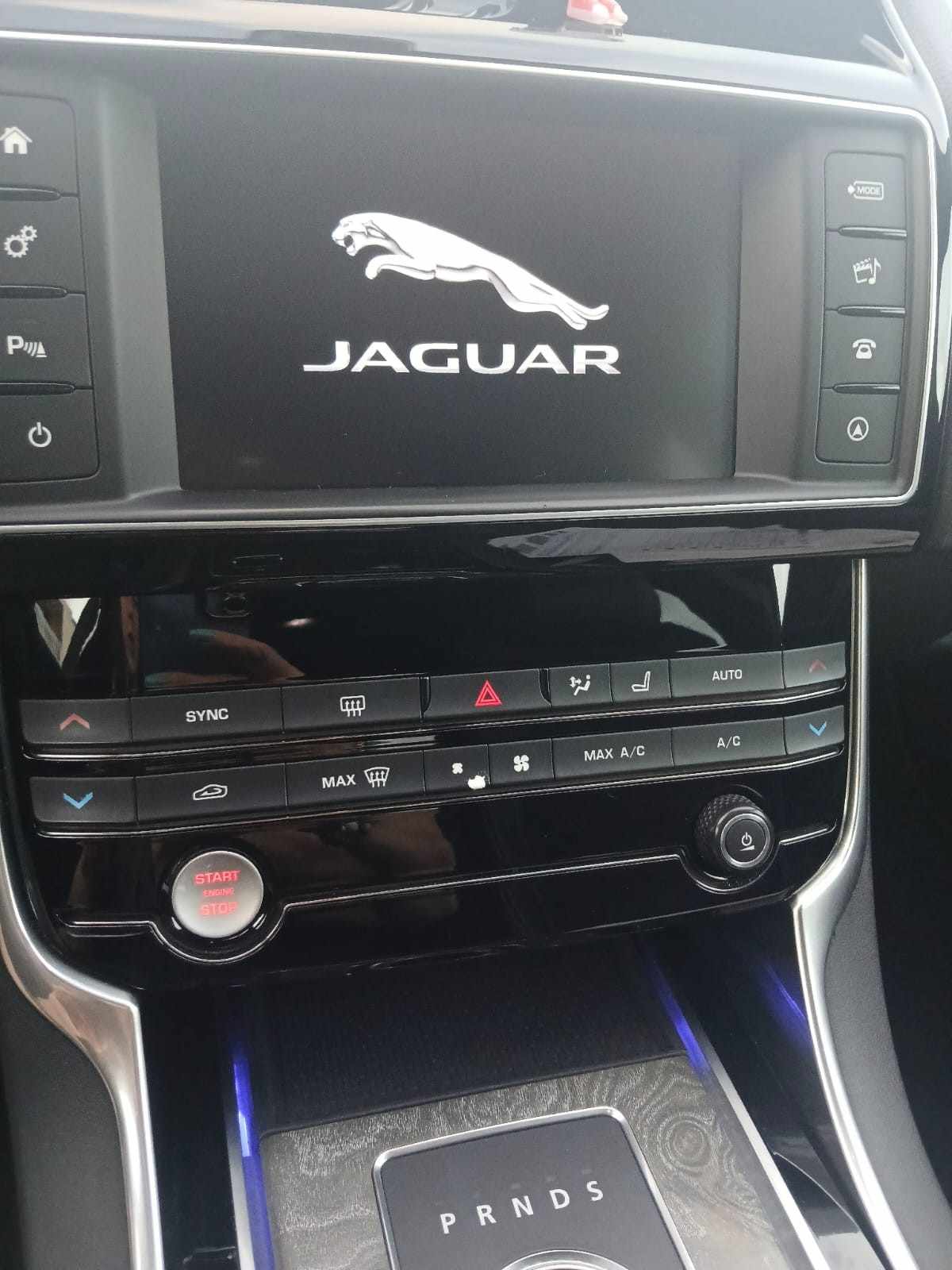 jaguar-xe-2015-diesel-1999cc