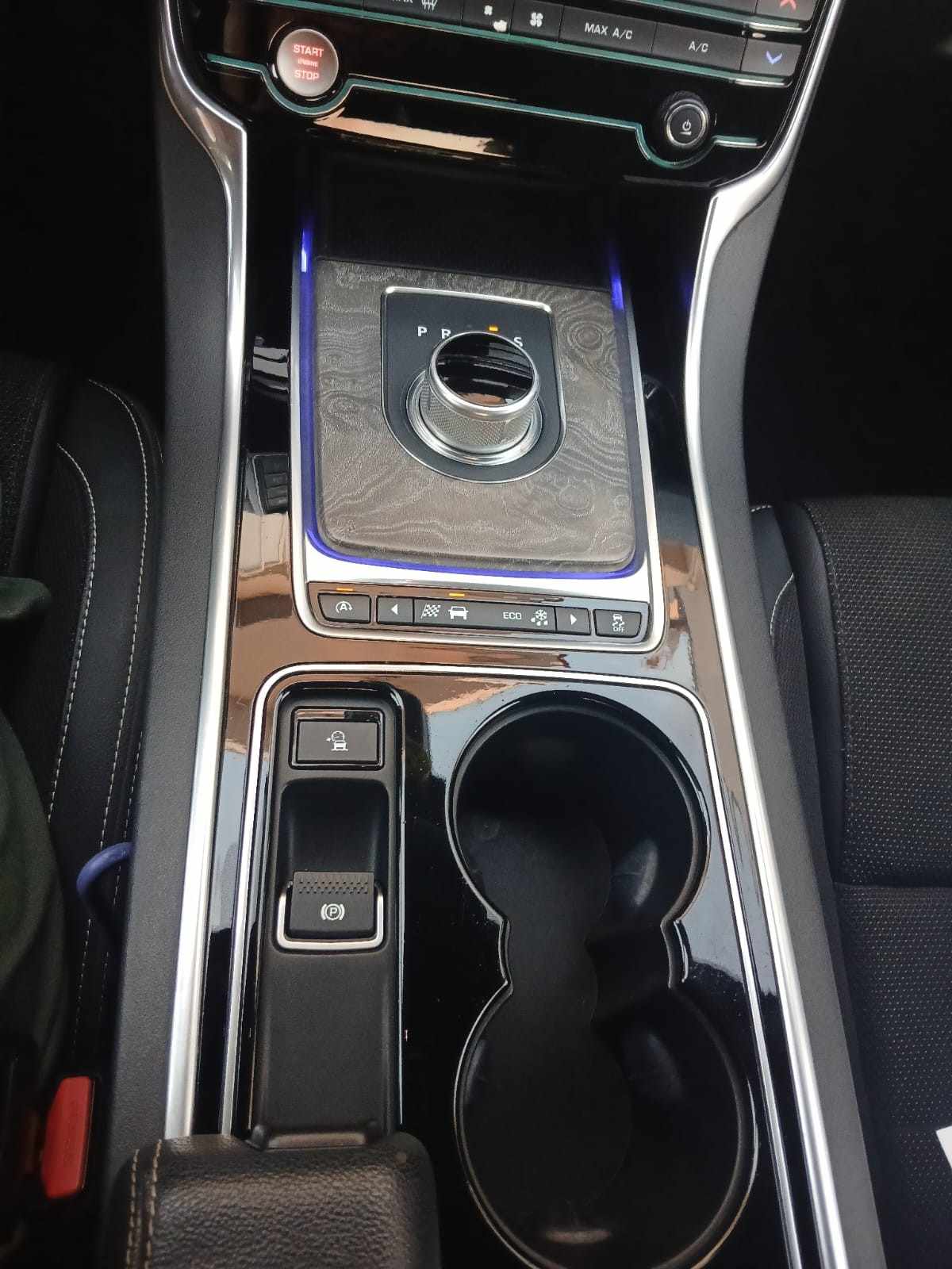 jaguar-xe-2015-diesel-1999cc