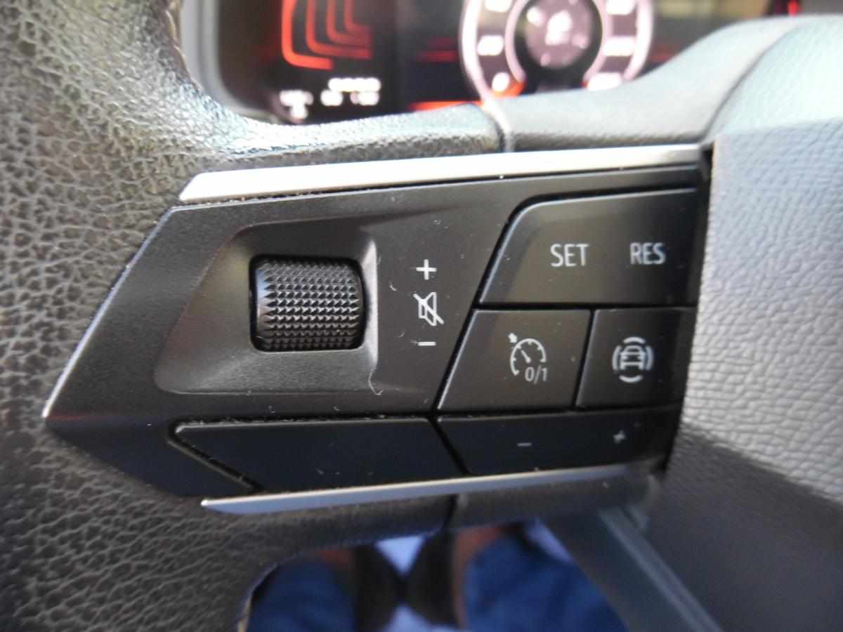 seat-ibiza-1-0-ecotsi-2023-gasolina-999cc