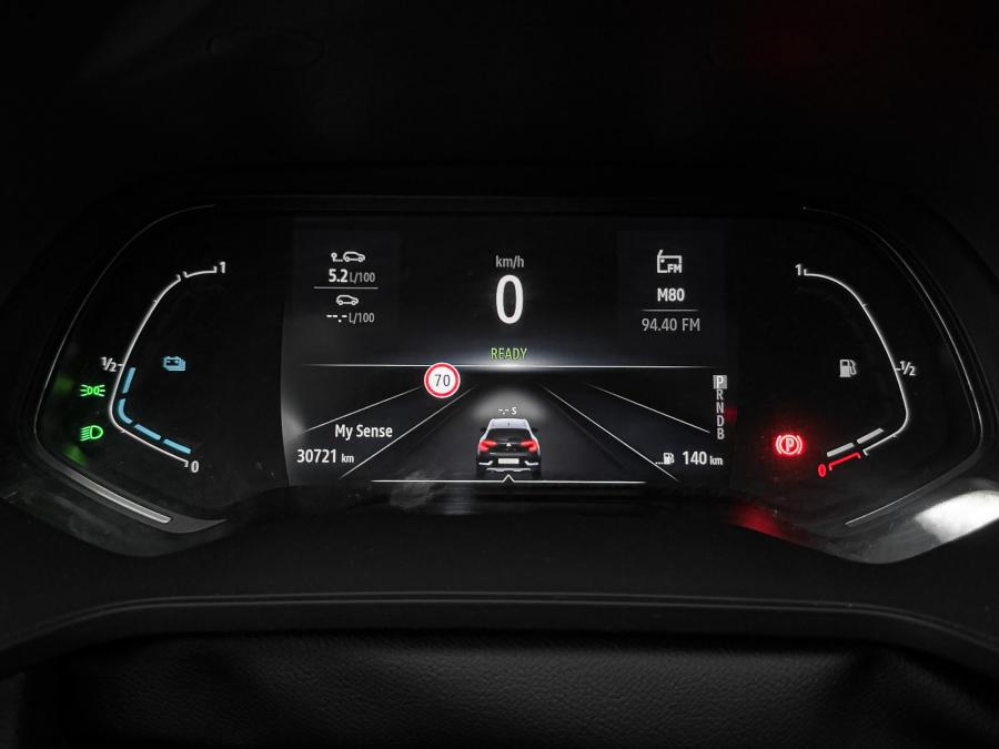 renault-captur-2023-hibrido-a-gasolina-1598cc