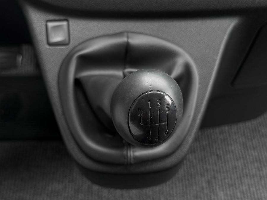 renault-trafic-2015-diesel-1598cc