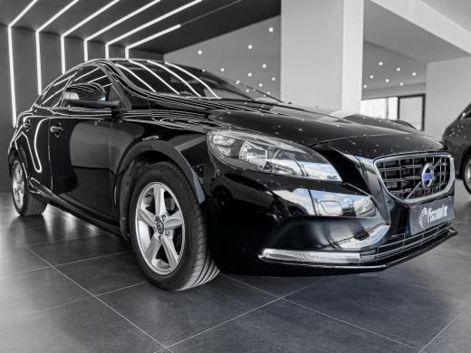 volvo-v40-2016-diesel-1969cc