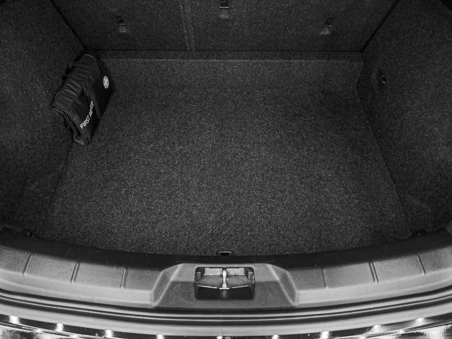 volvo-v40-2016-diesel-1969cc