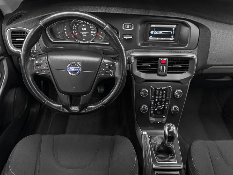 volvo-v40-2016-diesel-1969cc
