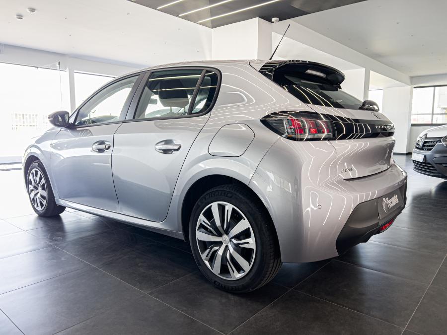 peugeot-208-2023-gasolina-1199cc