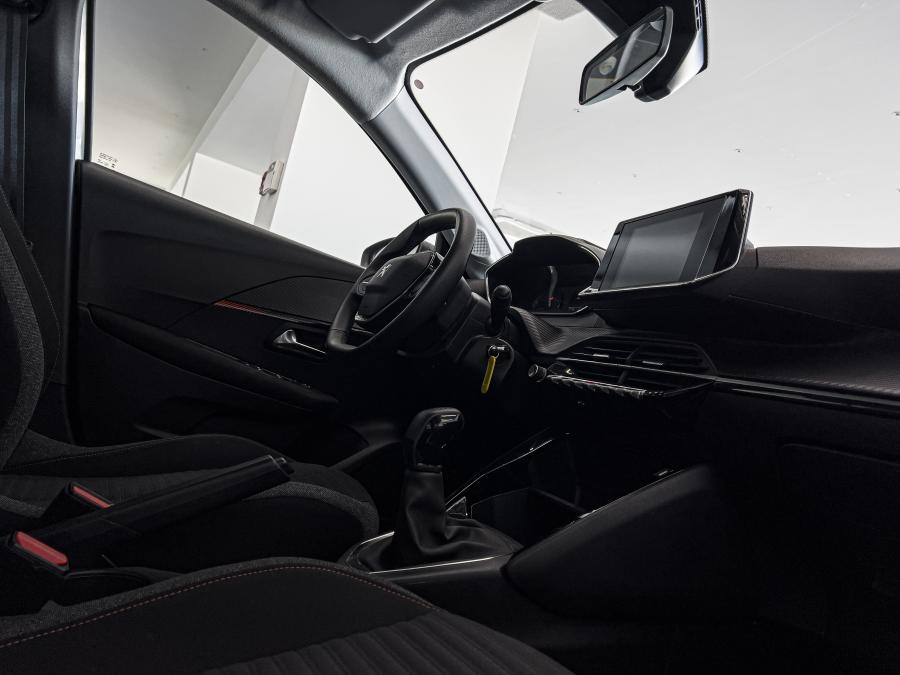 peugeot-208-2023-gasolina-1199cc