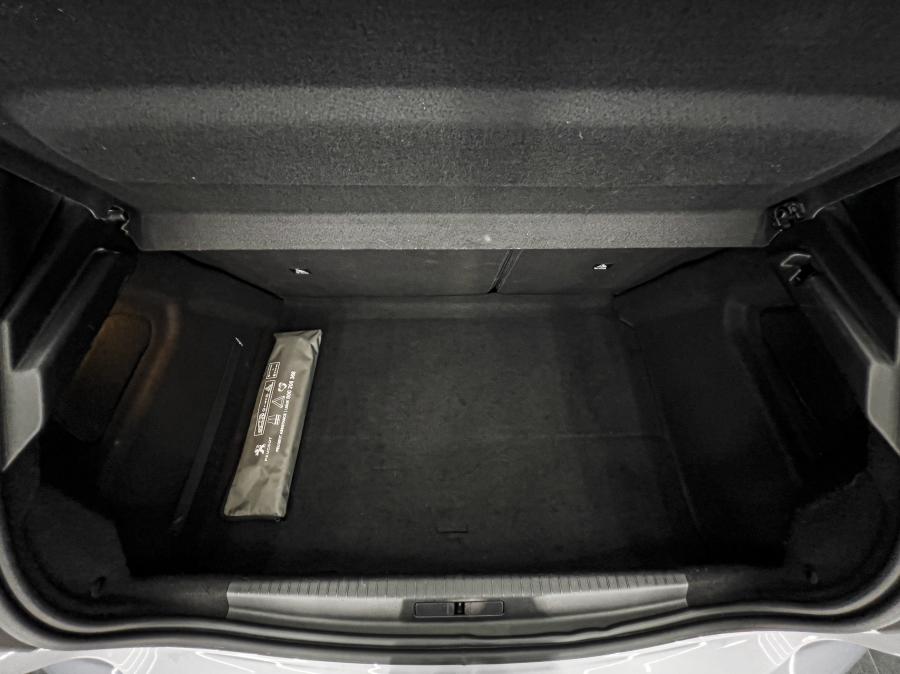 peugeot-208-2023-gasolina-1199cc