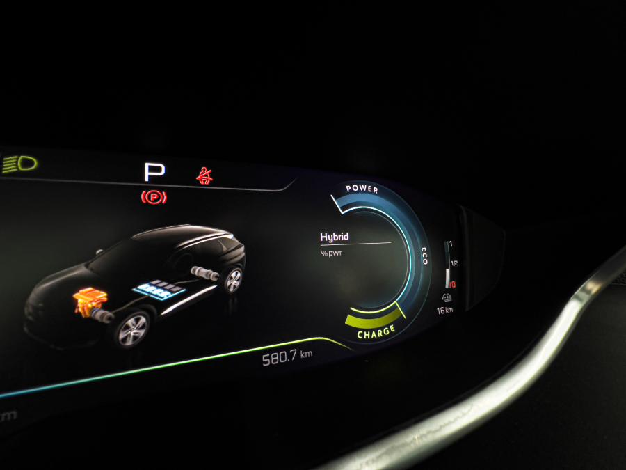 peugeot-3008-2021-hibrido-a-gasolina-1598cc