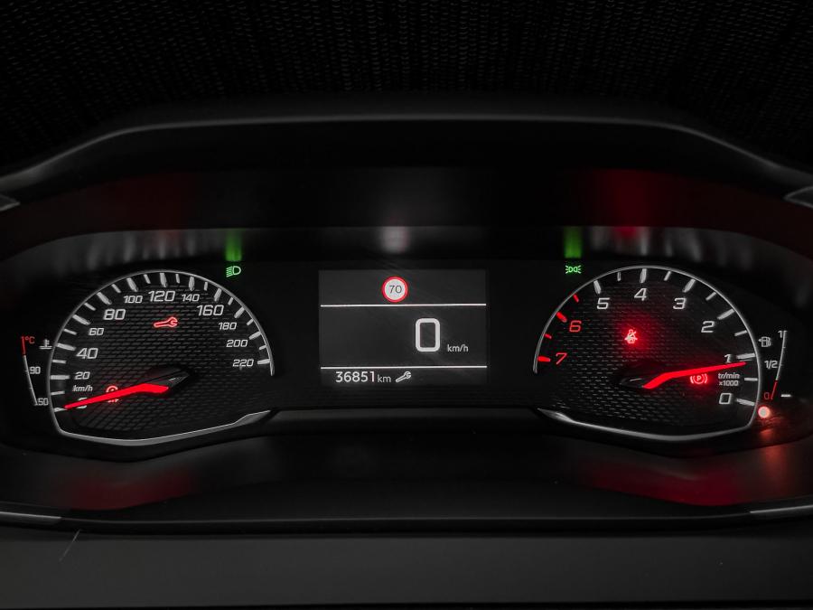 peugeot-208-2024-gasolina-1199cc