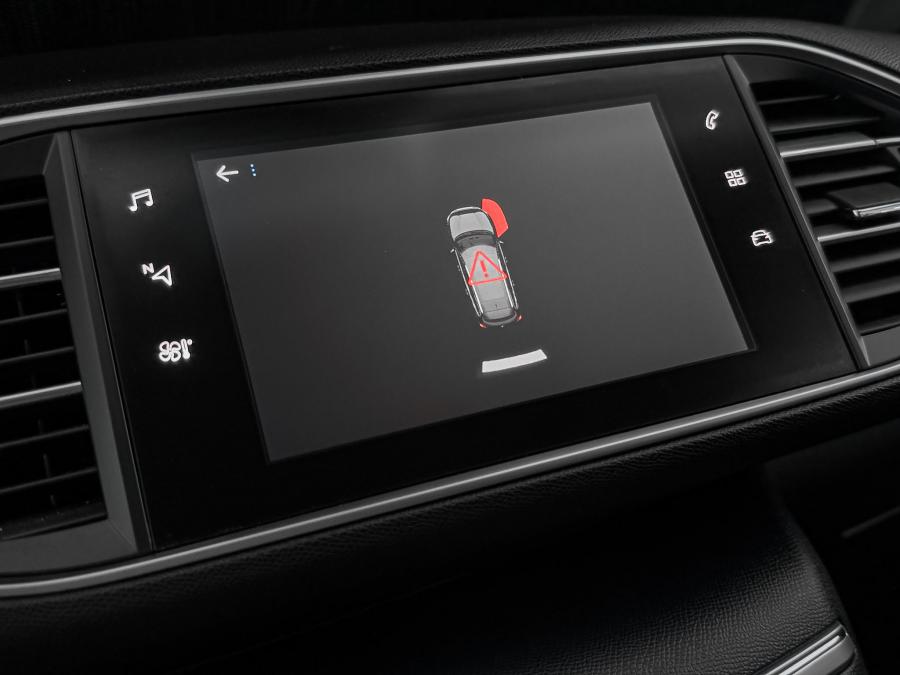 peugeot-308-sw-2018-diesel-1560cc