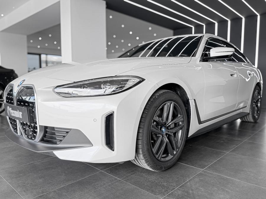 bmw-i4-2023-eletrico-0cc