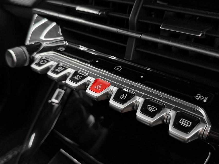 peugeot-2008-2025-hibrido-a-gasolina-1199cc