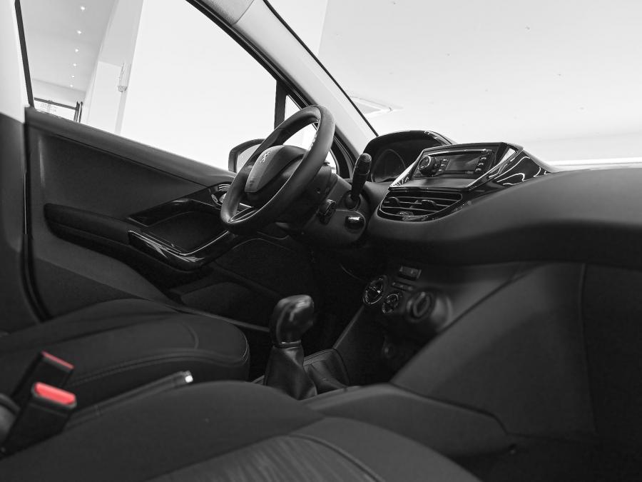 peugeot-208-2016-diesel-1560cc