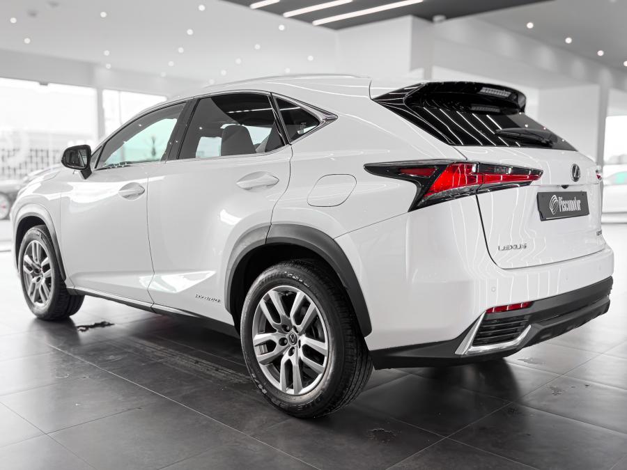lexus-nx-300h-2018-hibrido-a-gasolina-2494cc