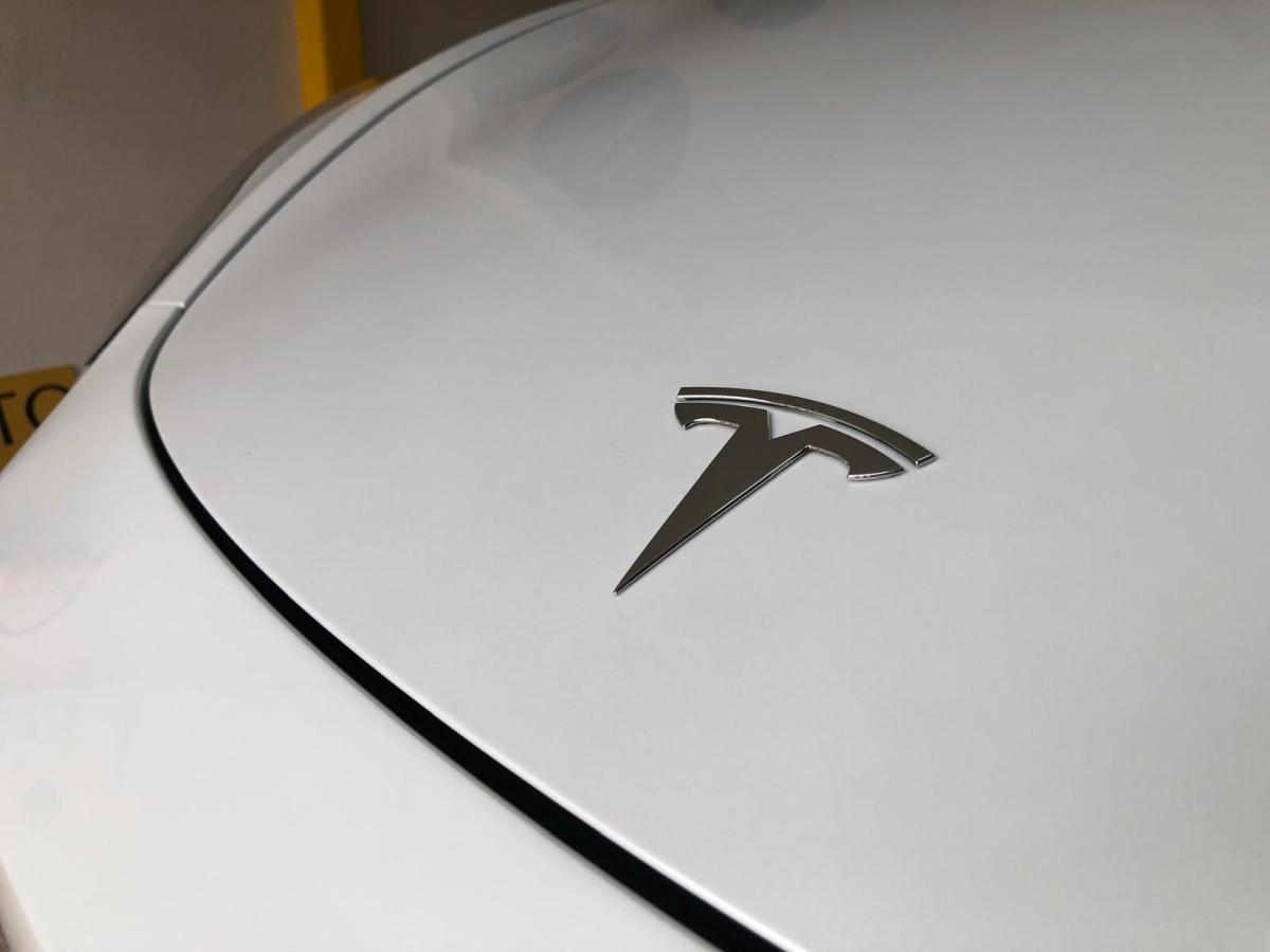 tesla-model-y-2022-eletrico-500cc