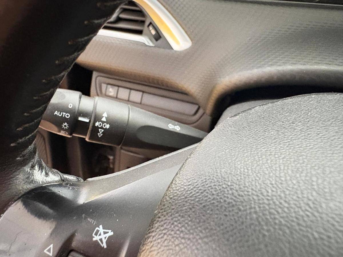peugeot-208-2018-diesel-1560cc