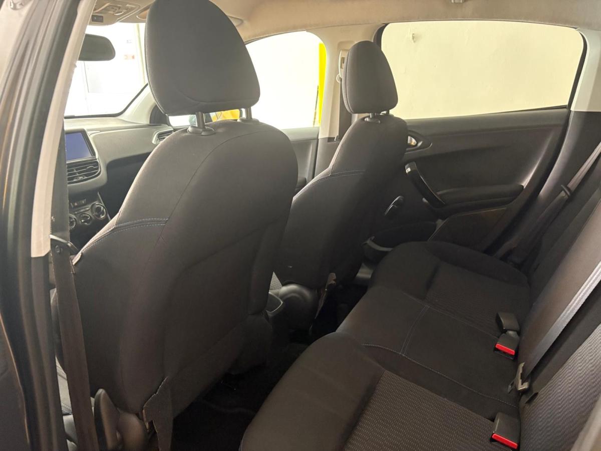 peugeot-208-2018-diesel-1560cc
