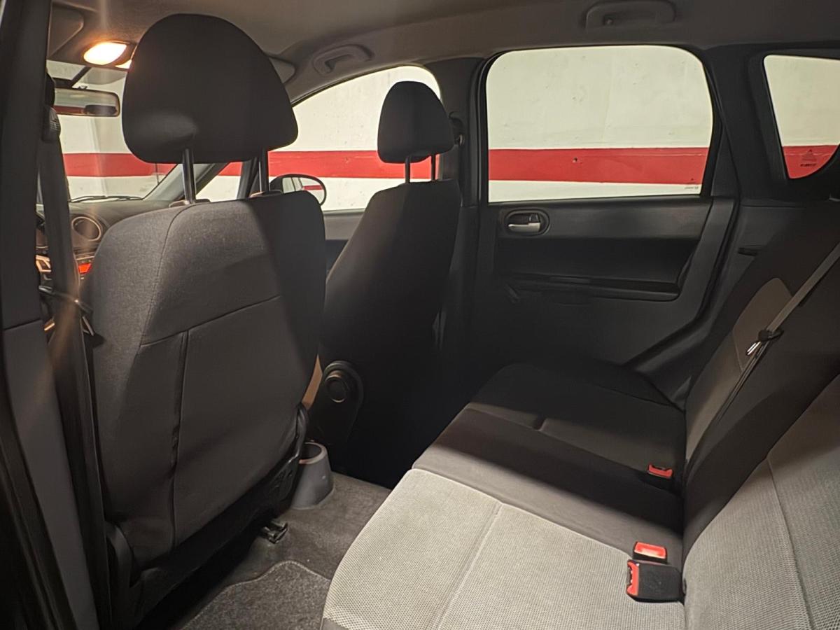 mitsubishi-colt-2013-gasolina-1332cc