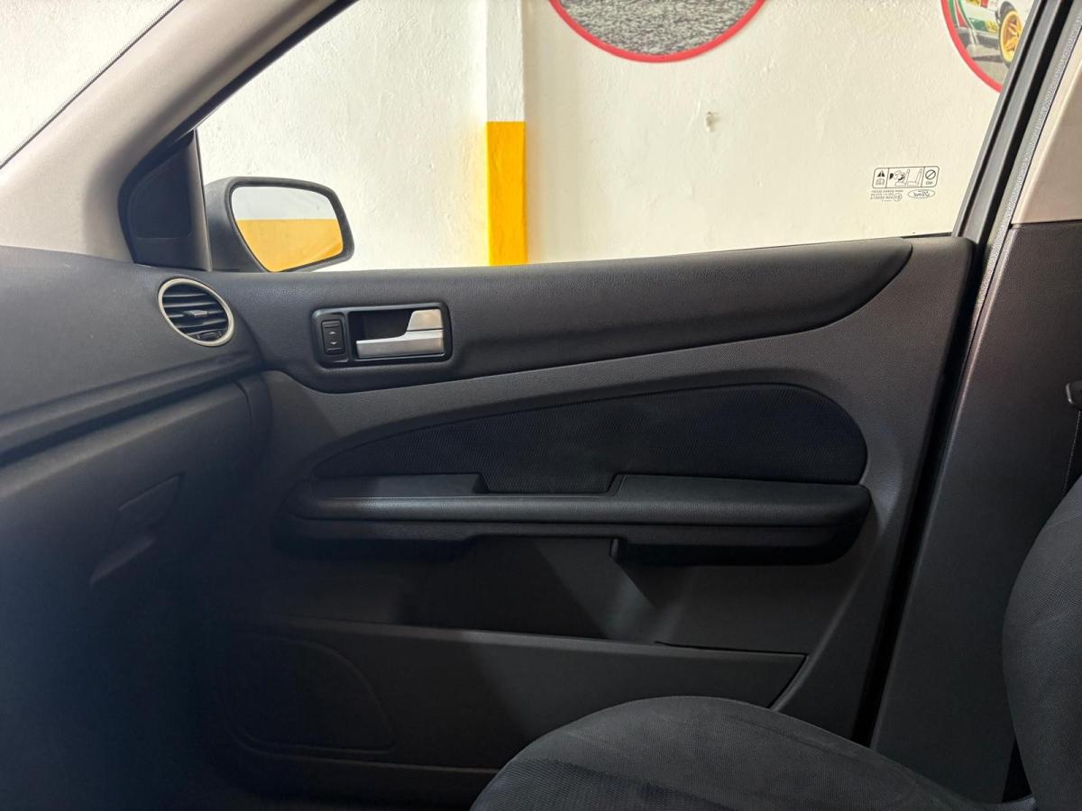 ford-focus-sw-2007-diesel-1560cc