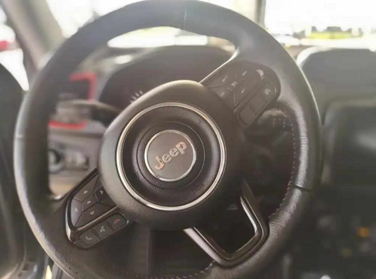 jeep-renegade-4xe-240-2022-gasolina-1332cc