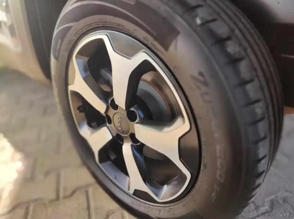 jeep-renegade-4xe-240-2022-gasolina-1332cc