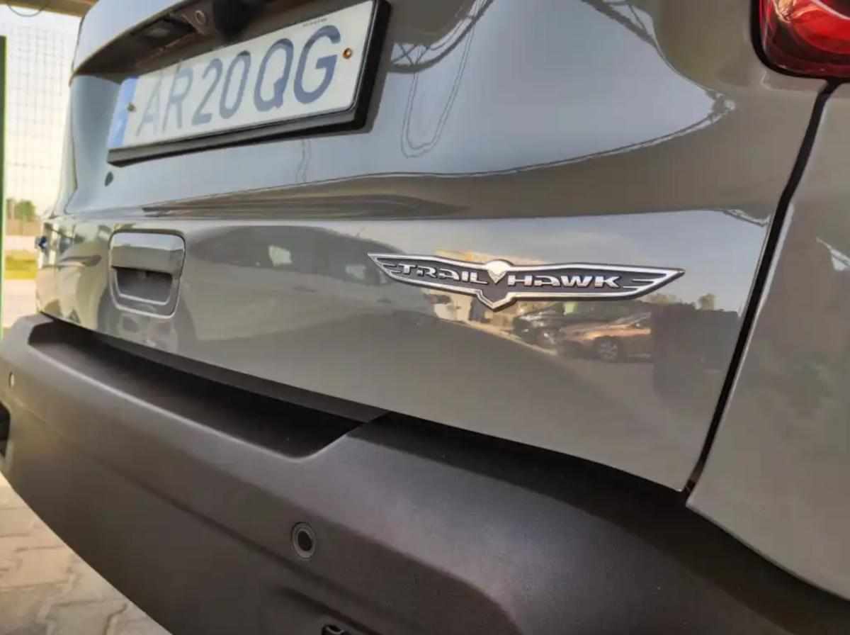 jeep-renegade-4xe-240-2022-gasolina-1332cc