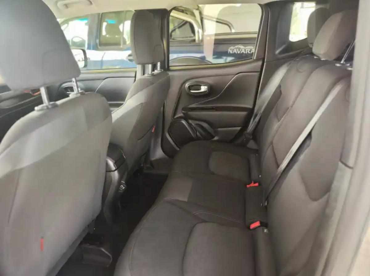 jeep-renegade-4xe-240-2022-gasolina-1332cc