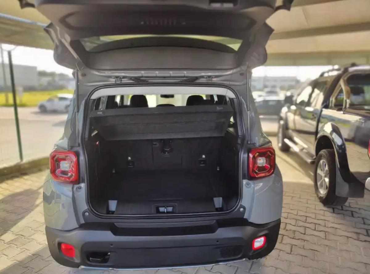 jeep-renegade-4xe-240-2022-gasolina-1332cc
