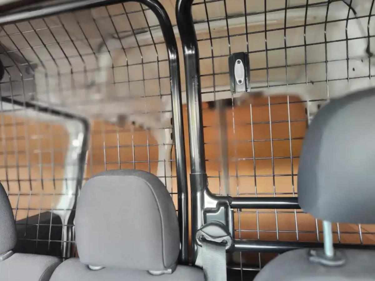 fiat-doblo-1-6-120cv-2022-diesel-1598cc