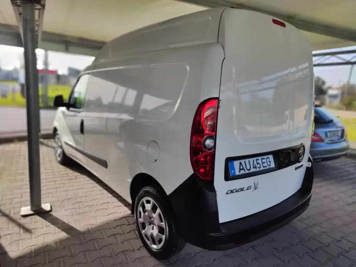 fiat-doblo-1-6-120cv-2022-diesel-1598cc
