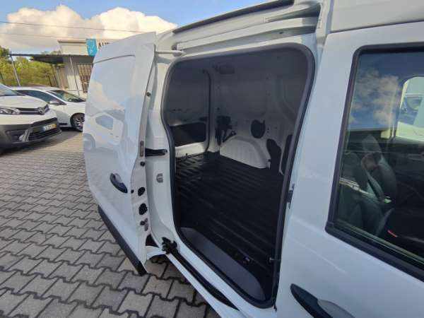 renault-kangoo-2022-diesel-1461cc