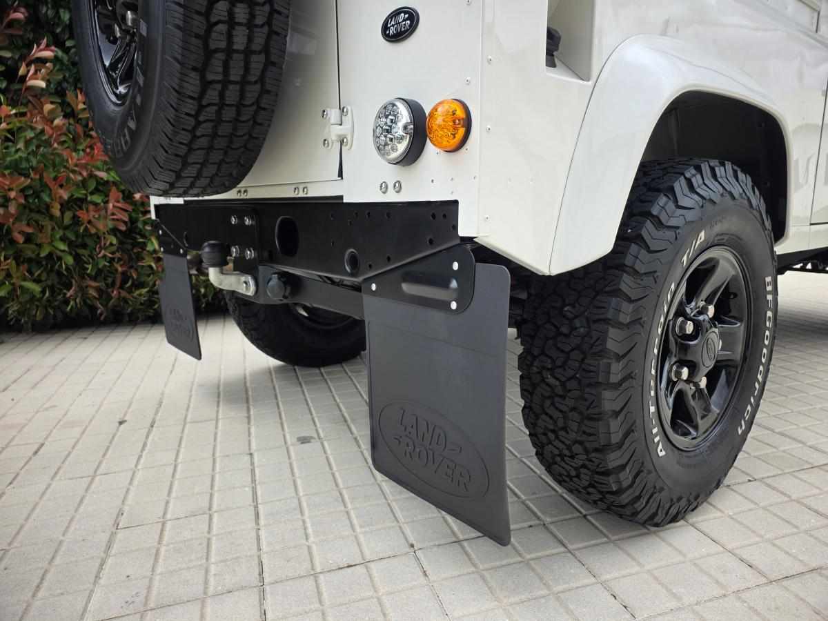 land-rover-defender-2-4-td4-awd-2008-diesel-2402cc